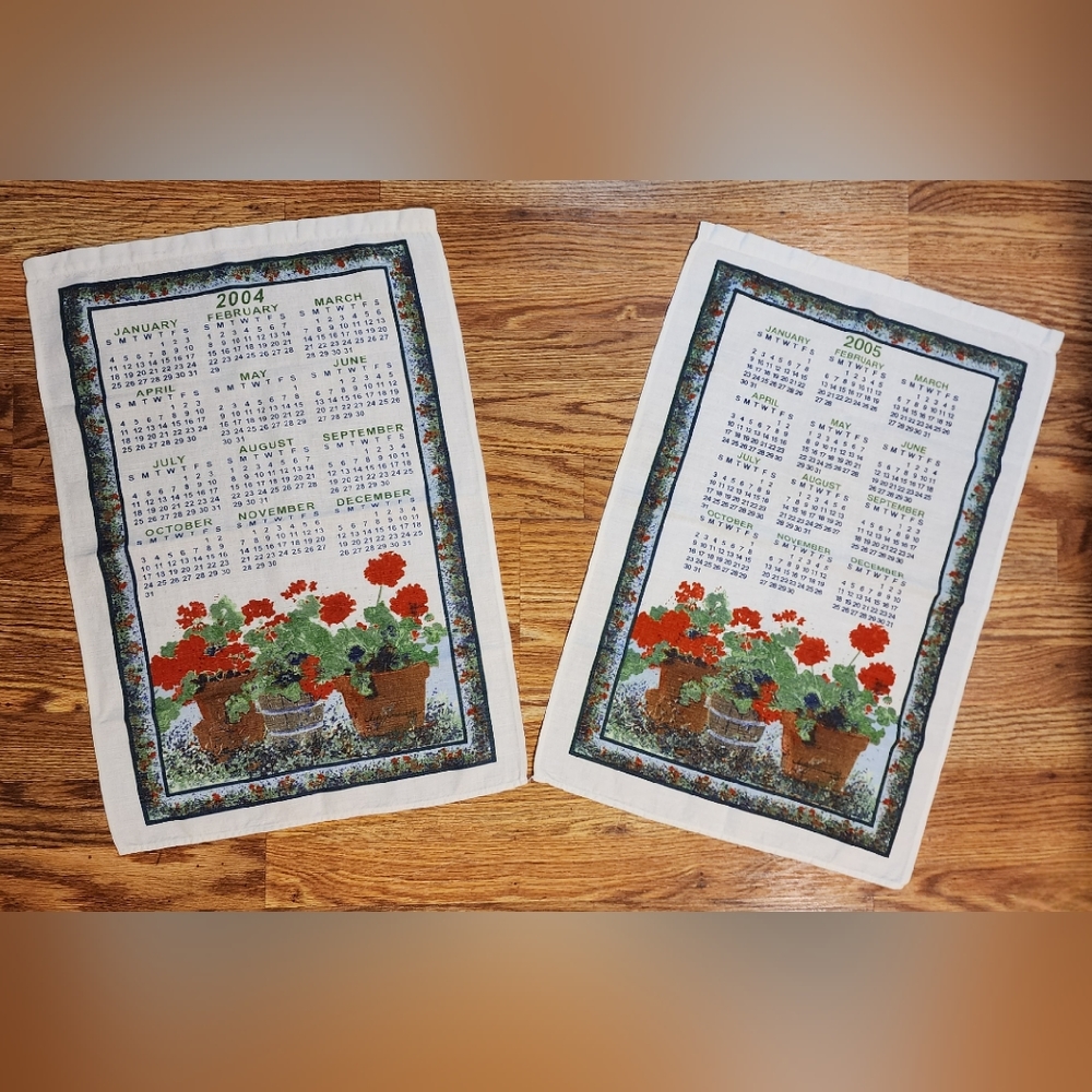 Vintage Collectible Set of 2 Calendar Linen Tea Towels 2004 & 2005 Red Flowers